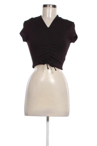 Bluzka damska H&M Divided, Rozmiar S, Kolor Czarny, Cena 22,99 zł