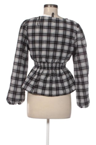 Дамска блуза H&M Divided, Размер M, Цвят Многоцветен, Цена 10,22 €