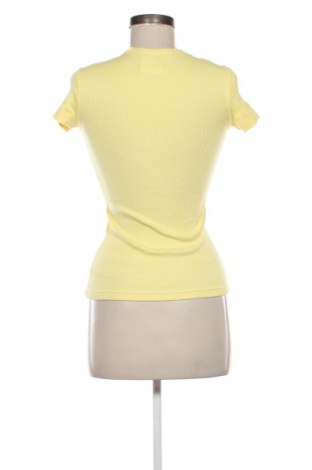 Дамска тениска Lacoste, Размер XS, Цвят Жълт, Цена 21,47 €