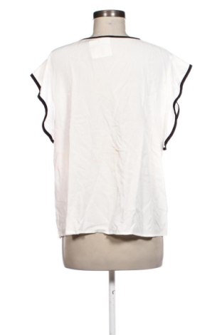 Damen Shirt Madeleine, Größe M, Farbe Weiß, Preis € 16,00