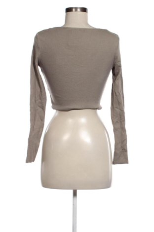 Dámská halenka Pull&Bear, Velikost M, Barva Šedá, Cena  109,00 Kč