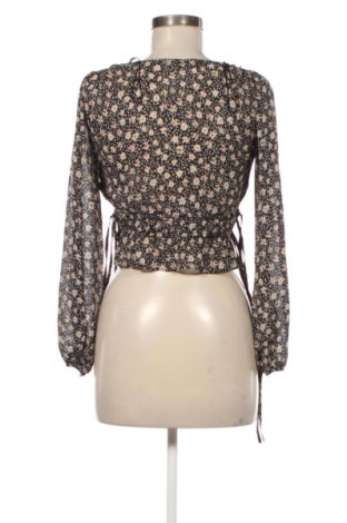 Damen Shirt Pull&Bear, Größe XS, Farbe Mehrfarbig, Preis € 12,99