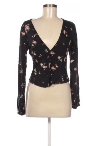 Damen Shirt Pull&Bear, Größe M, Farbe Mehrfarbig, Preis € 6,71