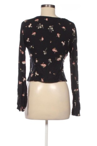 Damen Shirt Pull&Bear, Größe M, Farbe Mehrfarbig, Preis € 6,71