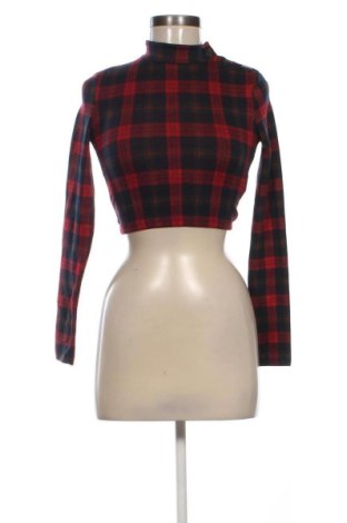 Dámská halenka Pull&Bear, Velikost XS, Barva Vícebarevné, Cena  129,00 Kč