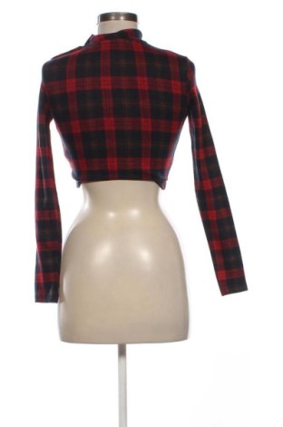 Dámská halenka Pull&Bear, Velikost XS, Barva Vícebarevné, Cena  129,00 Kč