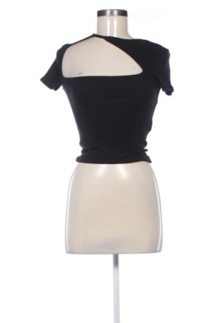 Дамска блуза Stradivarius, Размер S, Цвят Черен, Цена 5,11 €