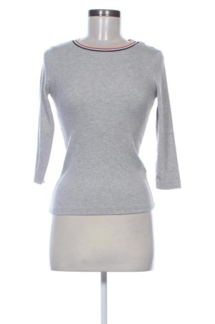 Damen Shirt Stradivarius, Größe S, Farbe Grau, Preis € 5,99