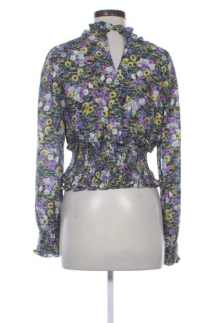 Дамска блуза Vero Moda, Размер M, Цвят Многоцветен, Цена 10,73 €