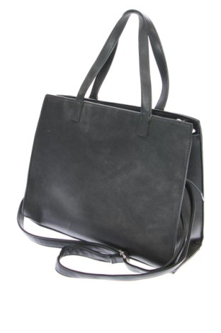 Damska torebka Bershka, Kolor Czarny, Cena 58,94 zł