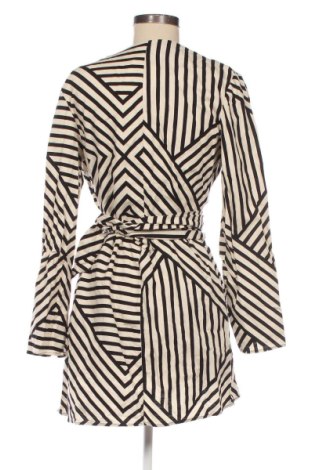 Damen Strickjacke H&M, Größe S, Farbe Mehrfarbig, Preis 15,00 €