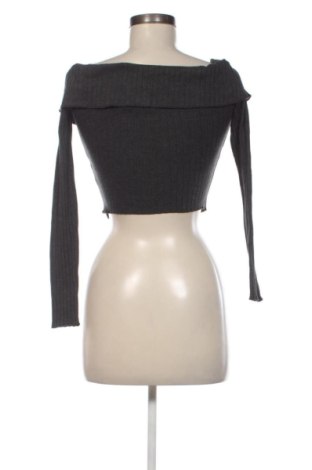 Дамска риза Bershka, Размер S, Цвят Сив, Цена 5,62 €