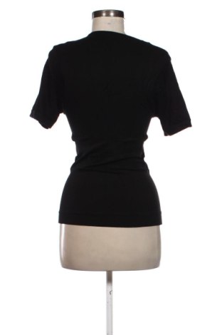 Дамска тениска Arjen Kroos, Размер M, Цвят Черен, Цена 10,73 €