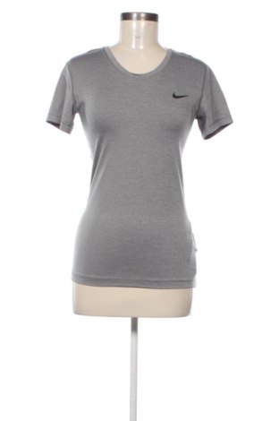 Női póló Nike, Méret M, Szín Szürke, Ár 6 369 Ft