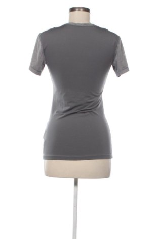 Női póló Nike, Méret M, Szín Szürke, Ár 6 369 Ft