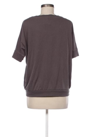 Damen T-Shirt Q/S by S.Oliver, Größe L, Farbe Grau, Preis 7,99 €