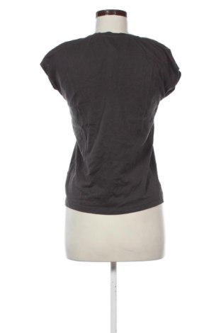 Дамска тениска Reserved, Размер S, Цвят Сив, Цена 8,63 €