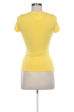 Dámské tričko SHEIN, Velikost S, Barva Žlutá, Cena  255,00 Kč