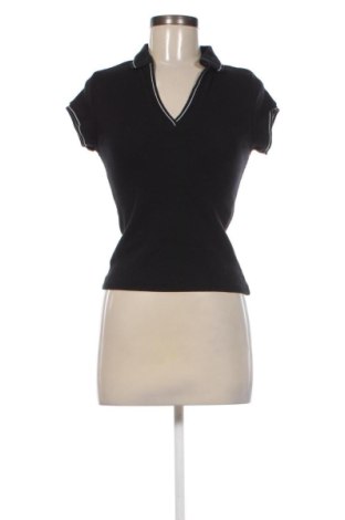 Γυναικείο t-shirt Stradivarius, Μέγεθος M, Χρώμα Μαύρο, Τιμή 8,99 €