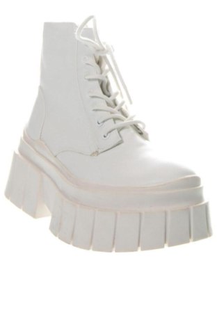 Botine de damă Bershka, Mărime 38, Culoare Alb, Preț 190,00 Lei
