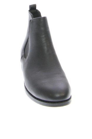 Botine de damă Graceland, Mărime 38, Culoare Negru, Preț 67,88 Lei