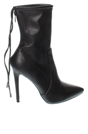 Γυναικεία μποτάκια Pretty Little Thing, Μέγεθος 39, Χρώμα Μαύρο, Τιμή 29,99 €