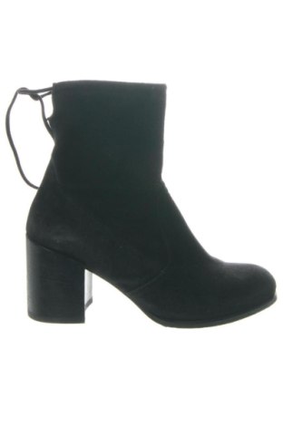 Botine de damă Stuart Weitzman, Mărime 36, Culoare Negru, Preț 1.319,24 Lei