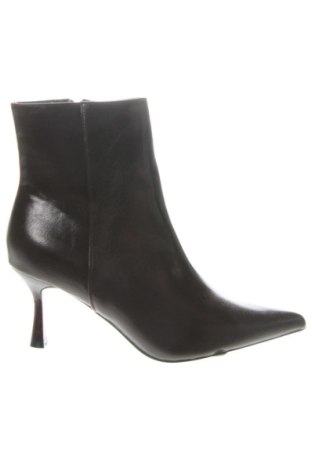 Γυναικεία μποτάκια Unbranded, Μέγεθος 39, Χρώμα Καφέ, Τιμή 45,00 €