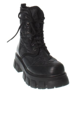 Botine de damă Unbranded, Mărime 38, Culoare Negru, Preț 150,99 Lei