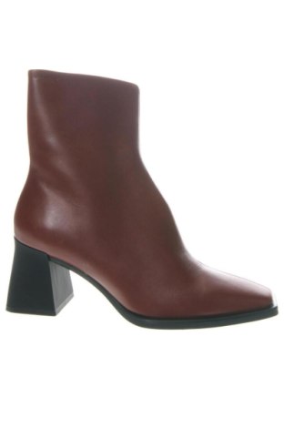 Damskie botki Vagabond, Rozmiar 39, Kolor Czerwony, Cena 714,99 zł