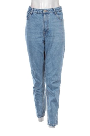 Blugi de femei Bershka, Mărime M, Culoare Albastru, Preț 91,99 Lei