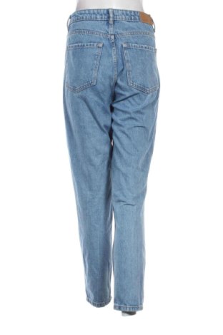 Blugi de femei Bershka, Mărime M, Culoare Albastru, Preț 91,99 Lei