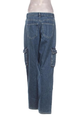 Γυναικείο Τζίν Bershka, Μέγεθος M, Χρώμα Μπλέ, Τιμή 17,99 €