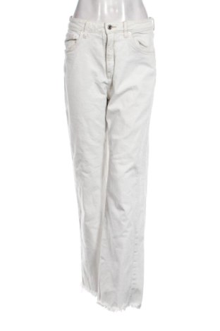 Damen Jeans Clockhouse, Größe M, Farbe Beige, Preis 8,99 €