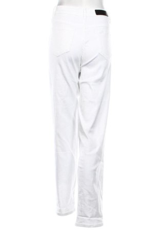 Damskie jeansy Perfect Jeans By Gina Tricot, Rozmiar L, Kolor Biały, Cena 91,99 zł