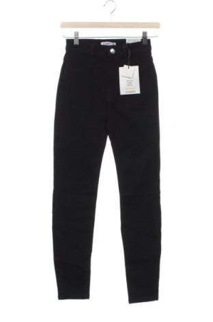 Damskie jeansy Pull&Bear, Rozmiar XS, Kolor Czarny, Cena 123,99 zł