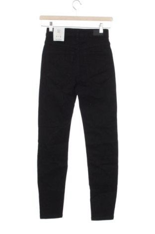 Damskie jeansy Pull&Bear, Rozmiar XS, Kolor Czarny, Cena 123,99 zł