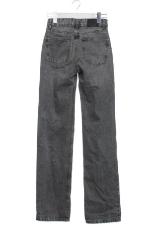 Női farmernadrág Pull&Bear, Méret XS, Szín Szürke, Ár 3 499 Ft