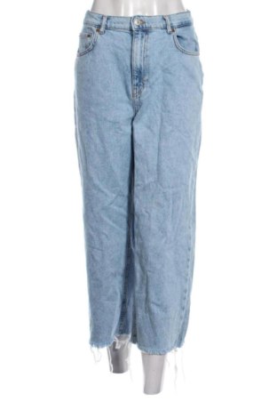 Damskie jeansy Pull&Bear, Rozmiar S, Kolor Niebieski, Cena 48,99 zł
