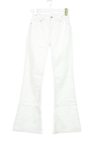 Damskie jeansy Pull&Bear, Rozmiar XXS, Kolor Biały, Cena 80,38 zł