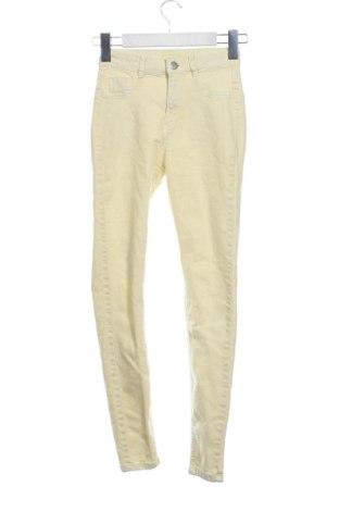 Дамски дънки Sinsay, Размер XXS, Цвят Жълт, Цена 8,00 €