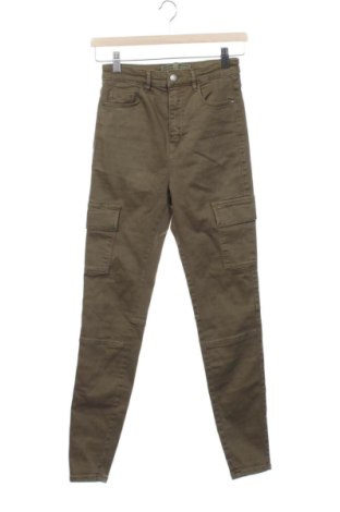 Damen Jeans Stradivarius, Größe XS, Farbe Grün, Preis 19,99 €