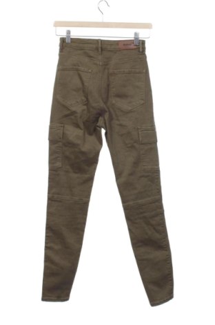 Damen Jeans Stradivarius, Größe XS, Farbe Grün, Preis 19,99 €