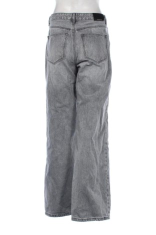 Blugi de femei Stradivarius, Mărime L, Culoare Gri, Preț 91,99 Lei