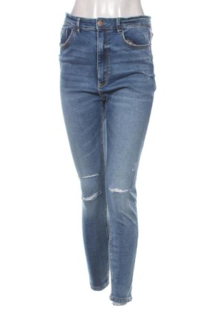 Дамски дънки Stradivarius, Размер L, Цвят Син, Цена 15,33 €