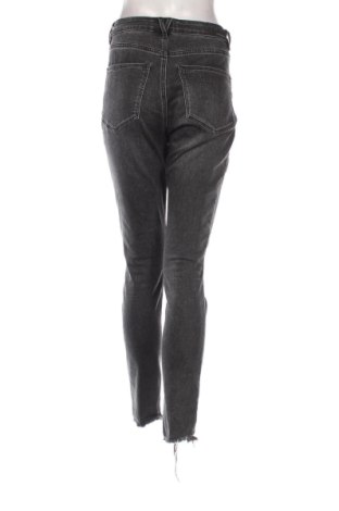 Dámské džíny  Stradivarius, Velikost L, Barva Černá, Cena  425,00 Kč