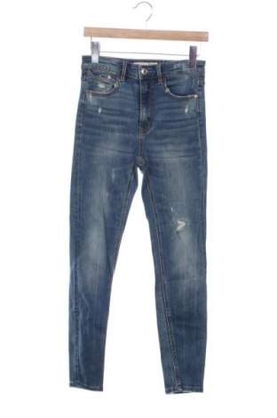 Damen Jeans Stradivarius, Größe XS, Farbe Blau, Preis 15,00 €