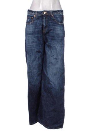 Dámské džíny  United Colors Of Benetton, Velikost M, Barva Modrá, Cena  595,00 Kč