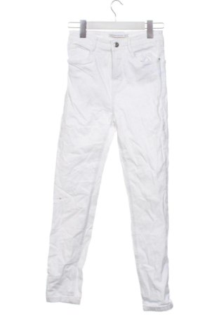 Дамски дънки Zara, Размер S, Цвят Бял, Цена 11,75 €