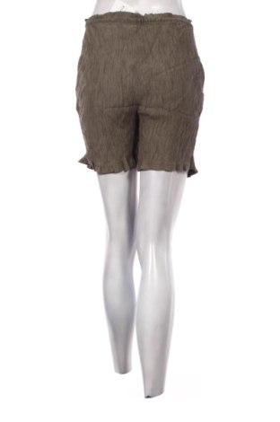 Damen Shorts Amisu, Größe L, Farbe Grün, Preis € 7,99